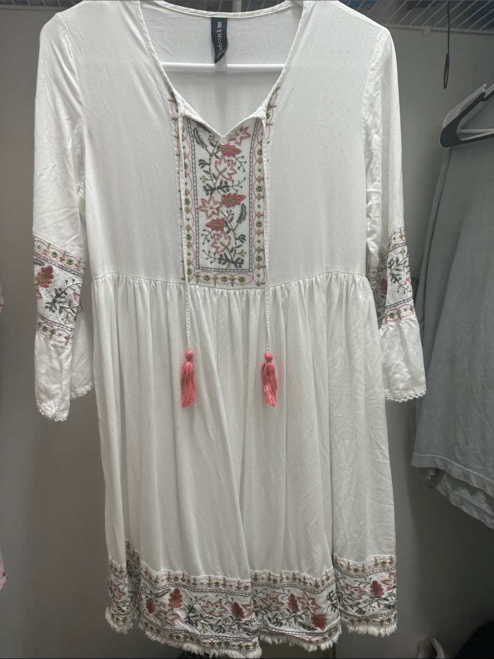 White Embroidered Boho Tunic Dress with 3/4 Bell Sleeves. Women’s Small.